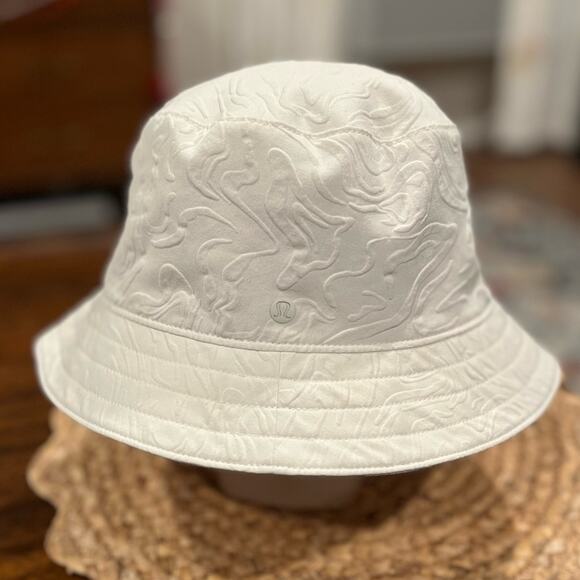 Lululemon L XL Both Ways Reversible Bucket Hat In-Sense Emboss Bone Ivory Unisex - Picture 1 of 12